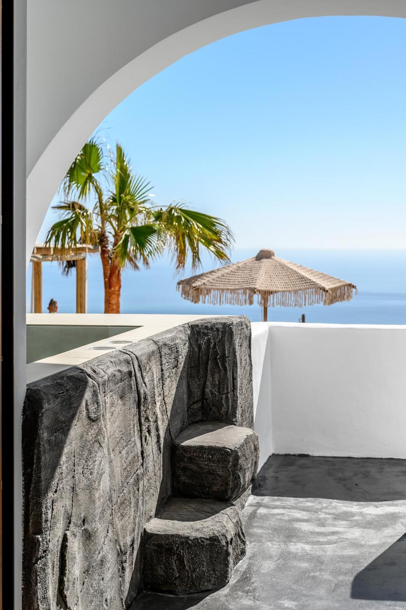 Leon Luxury Suites Imerovigli  Eksteriør billede